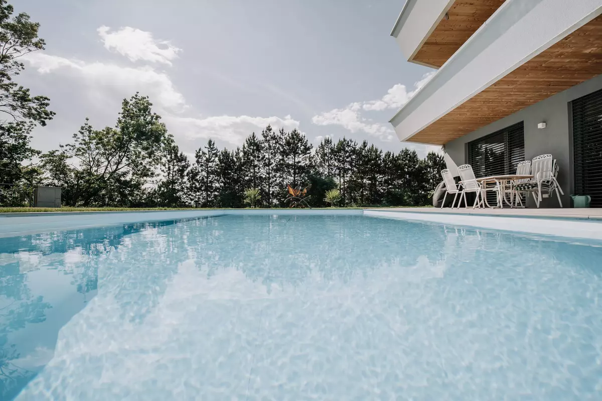 Pool upgrade | HOLTER